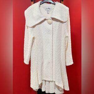 Gorgeous Joseph Ribkoff Ivory Textured Sequined Jacket w/ Lapel Collar